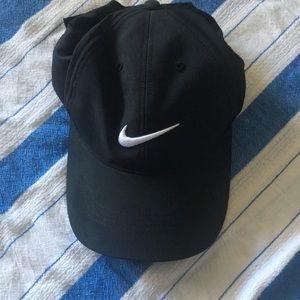 Women’s Nike hat